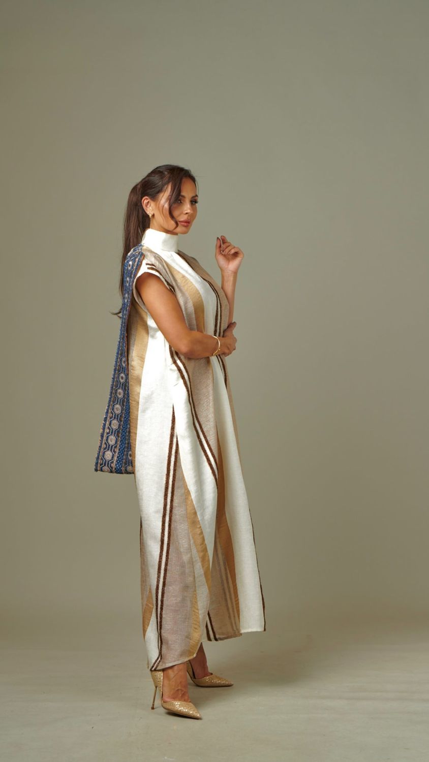 Tassel-back striped kaftan