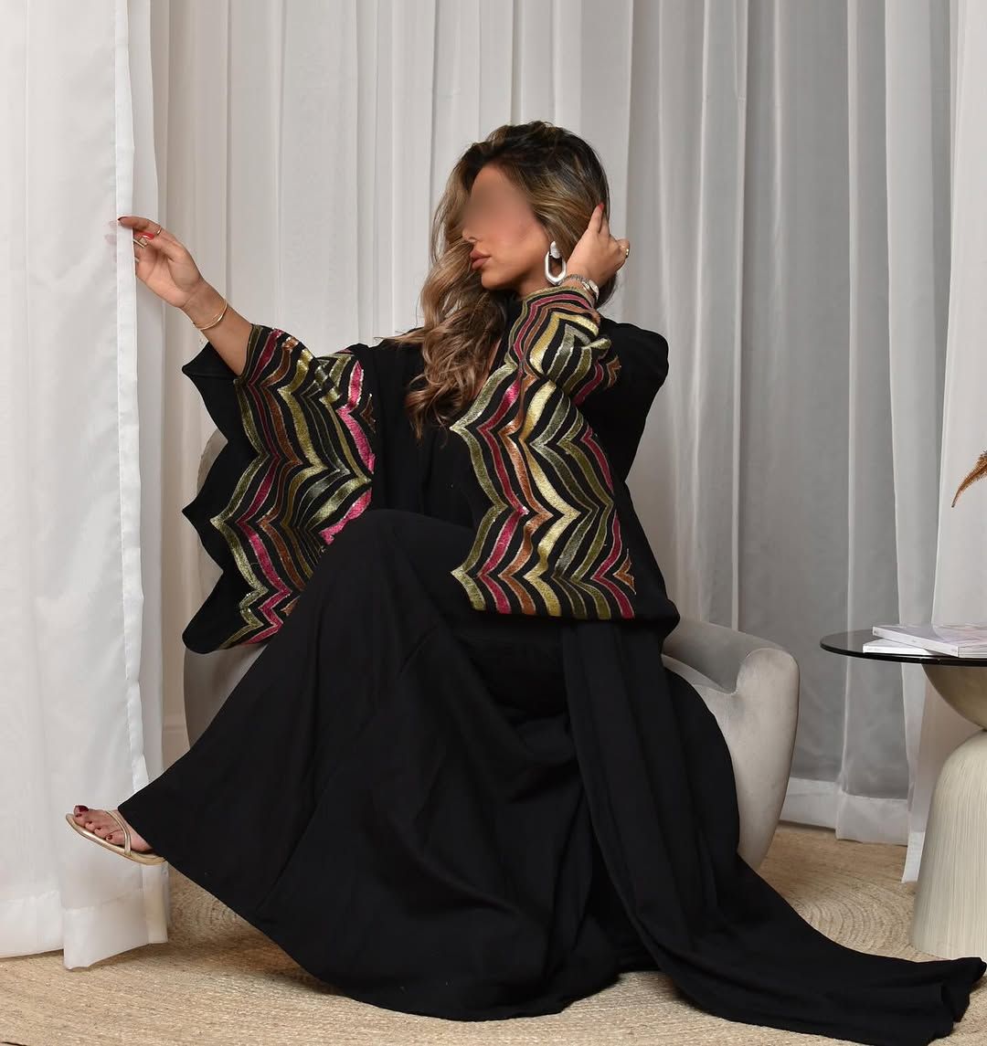 Chevron-sleeve kaftan