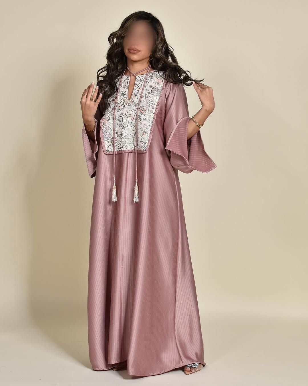 Tassel bib kaftan