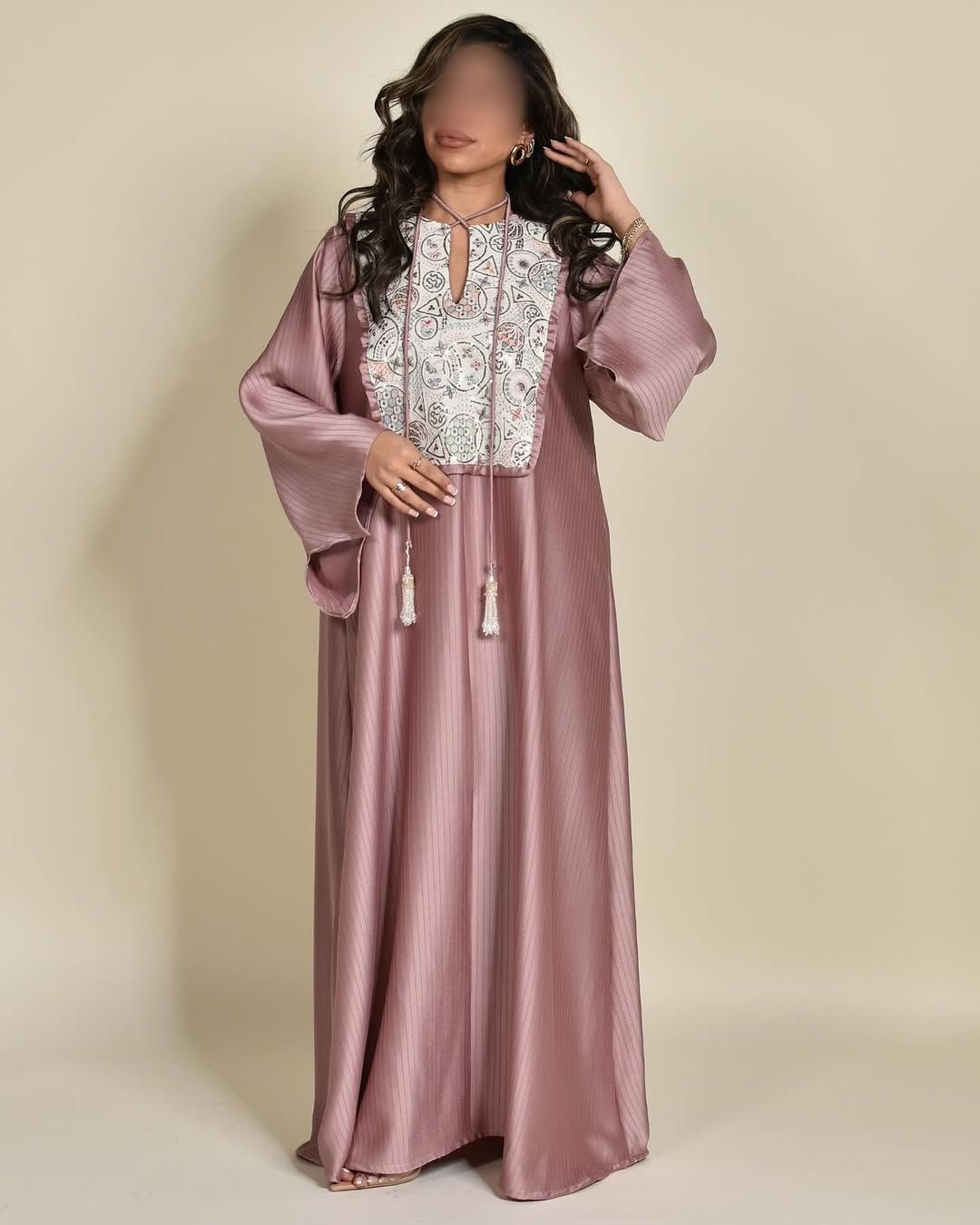 Tassel bib kaftan